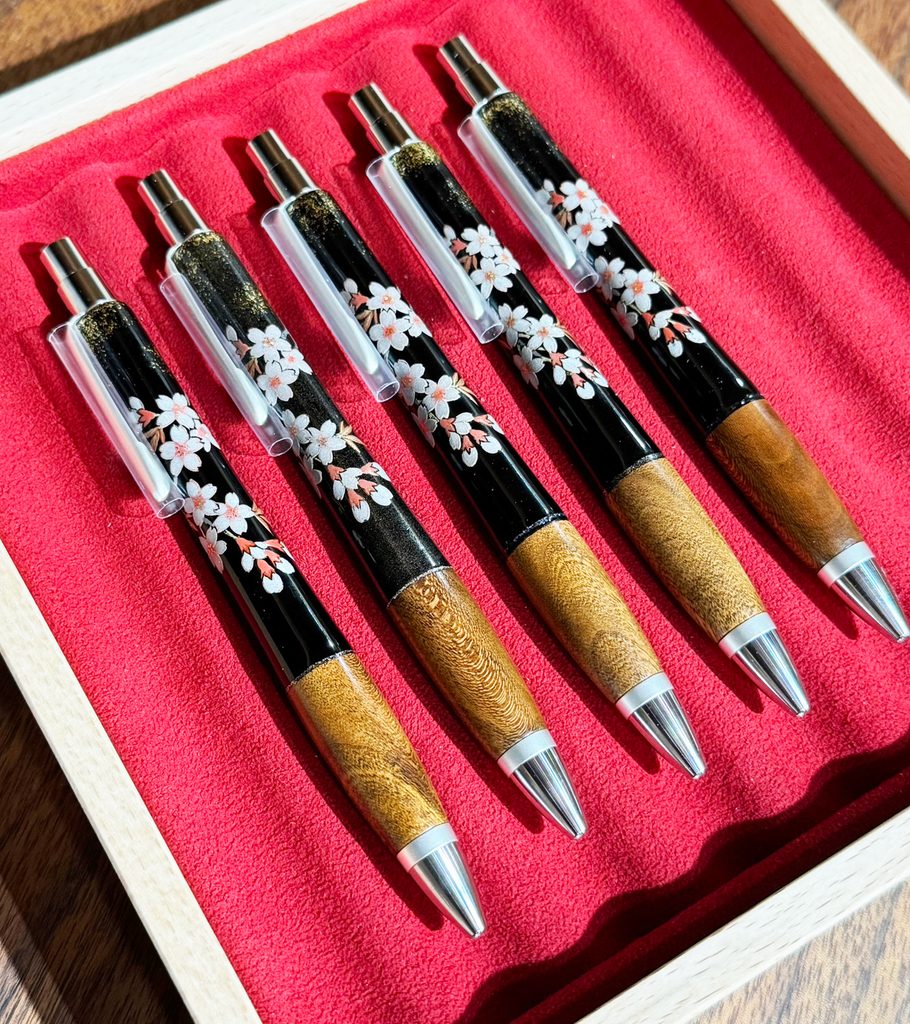 朱椿粋｜木材と漆の美学｜日本の高級木工文具に宿る素材へのこだわり